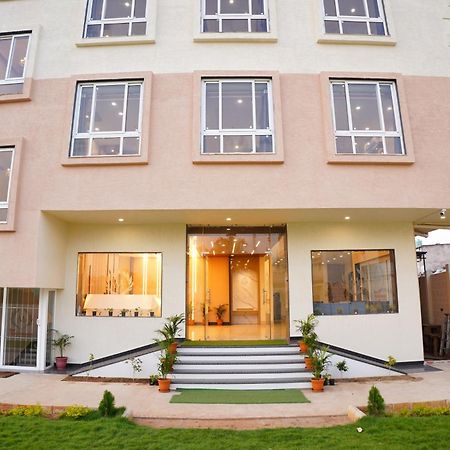 Hotel The Marutinandan Grand à Deoghar Extérieur photo