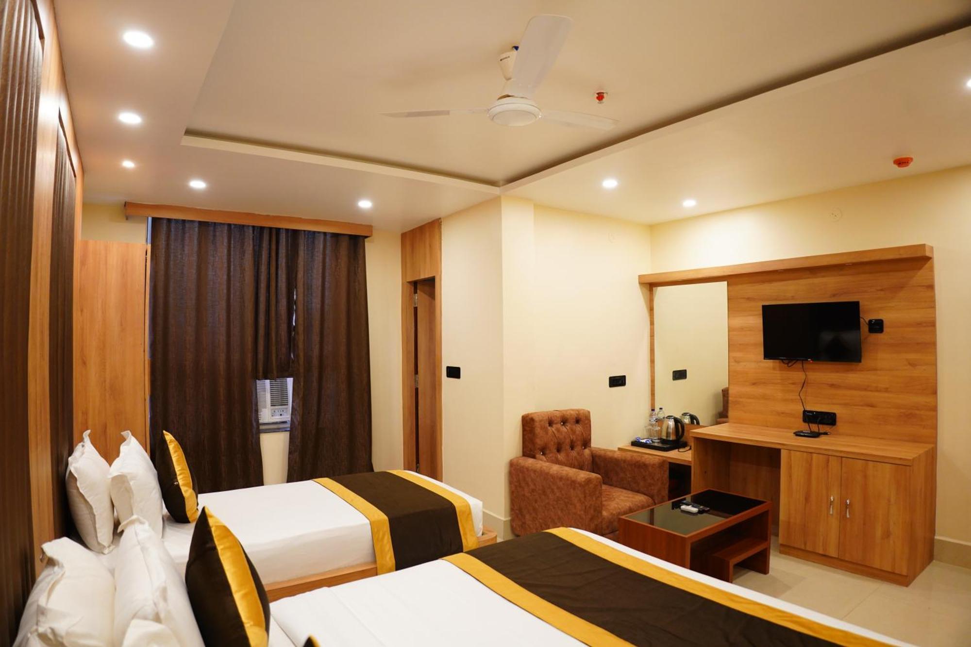 Hotel The Marutinandan Grand à Deoghar Extérieur photo